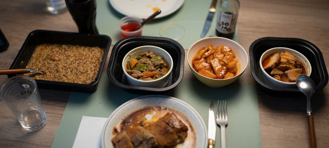 Variedad de platos de la casa